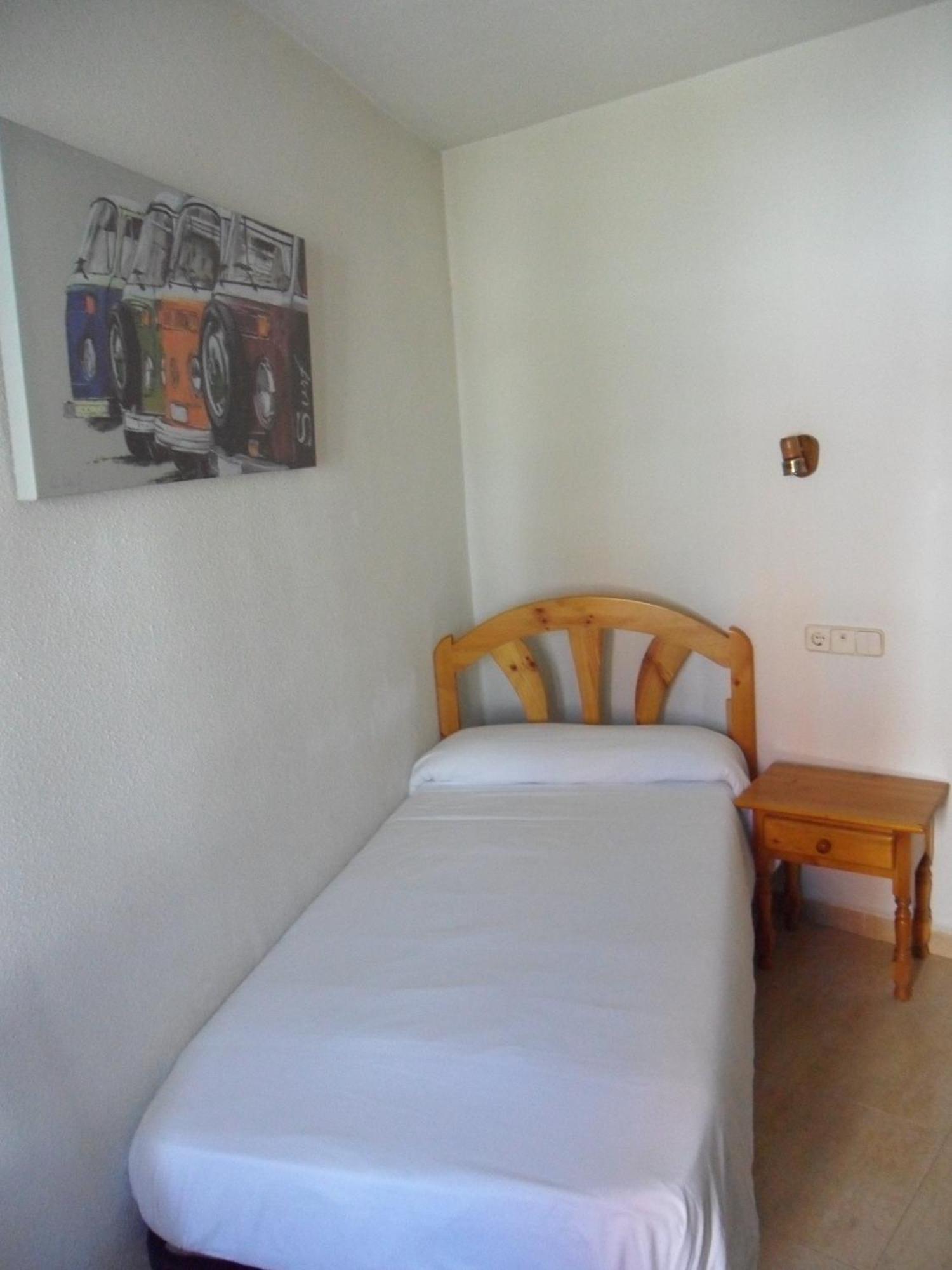 Hostal El Descanso Madrid Habitación foto