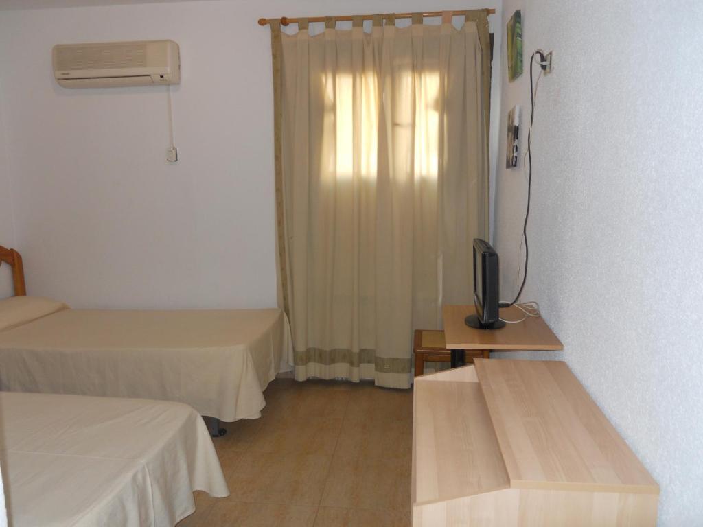 Hostal El Descanso Madrid Habitación foto