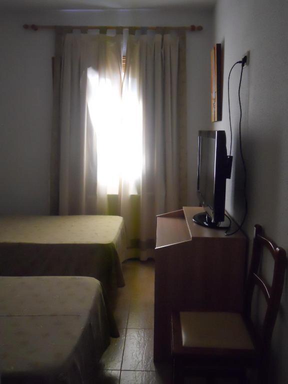 Hostal El Descanso Madrid Habitación foto